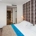 Cosmo Concell De Cent Hotel