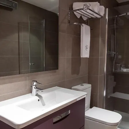 Cosmo Concell De Cent Hotel