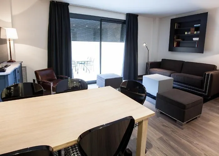Hotell Cosmo Concell De Cent 4*