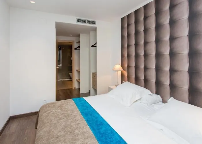 Cosmo Concell De Cent Hotell