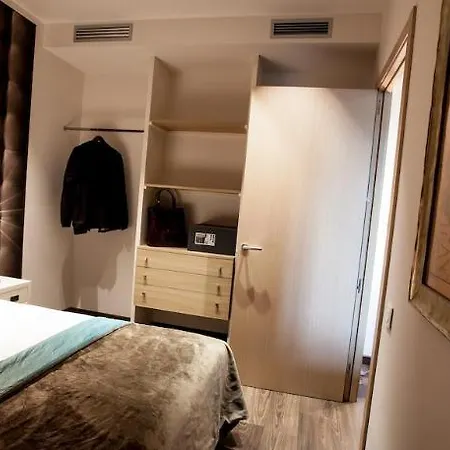 Cosmo Concell De Cent Apartment Barcelona