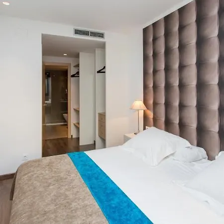 Cosmo Concell De Cent Apartment