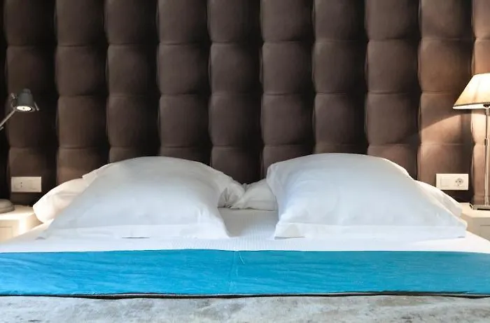 Hotel Cosmo Concell De Cent