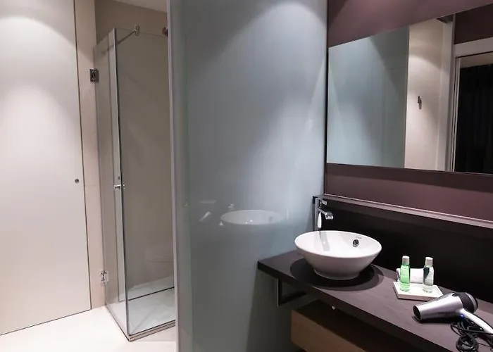 Cosmo Concell De Cent 4*