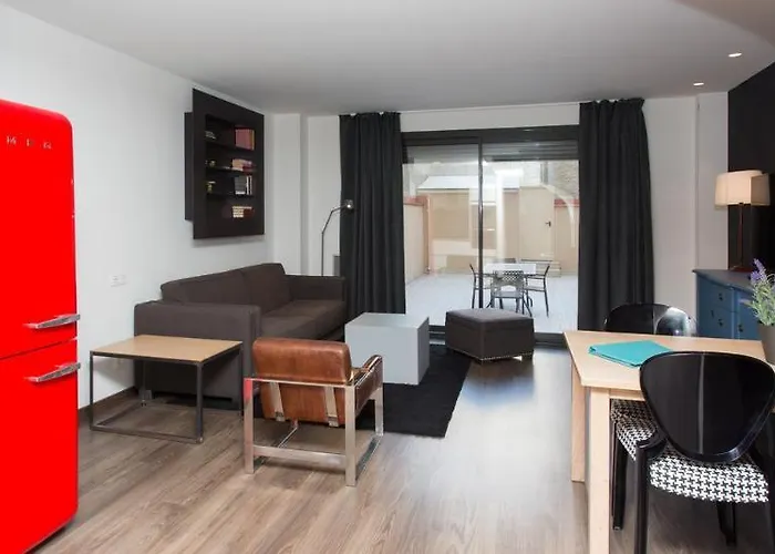 Hotel Cosmo Concell De Cent 4*