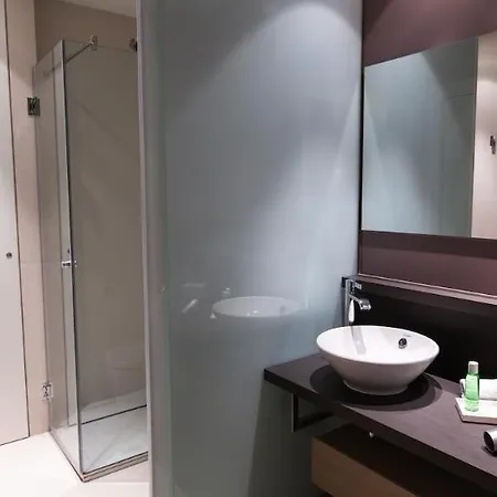 Cosmo Concell De Cent 4*