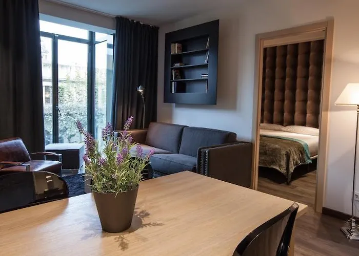 Cosmo Concell De Cent 4* Барселона