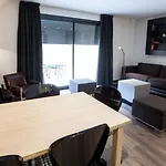 Hotel Cosmo Concell De Cent 4*